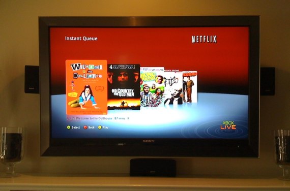 netflix-watching-tv